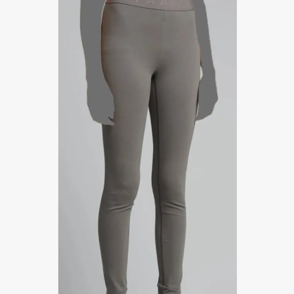 Vaara Rust Activewear Set - Picture 7 of 8